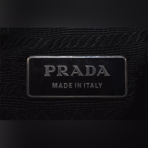 β οΈβ₯οΈ Authentic PRADA Vintage Nylon Tessuto Leather Hand Boston Bag β₯οΈβ οΈ - Picture 9 of 16